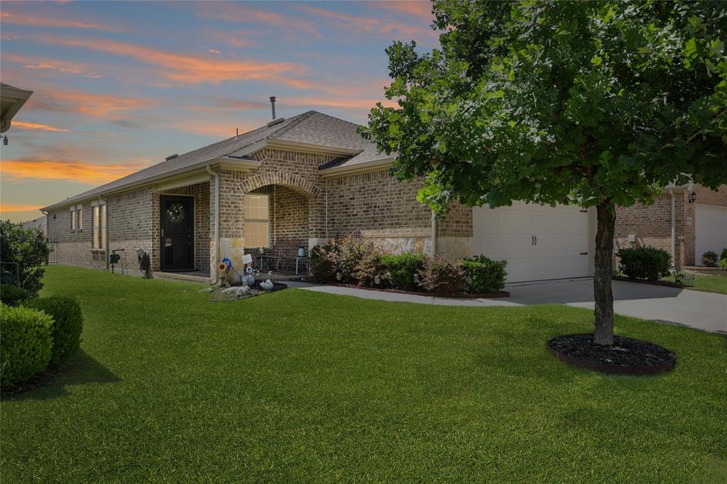 8775 Shore Crest, Road Frisco, TX
