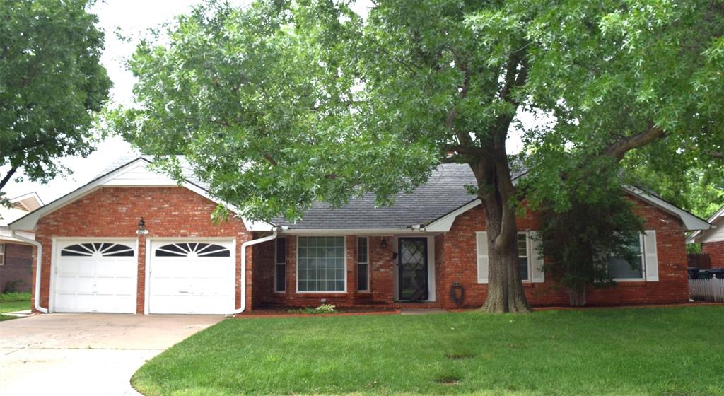 SPACIOUS 4-BEDROOM HOME IN PRIME LOCATION WITH BACKYARD OASIS. CALL DAVID HEPPEL FOR ALL APPOINTMENTS 405-269-6907

Welcome to this well-loved 4-bedroom, 2 full bath, 2 half bath home, ideally situated in a highly sought-after location. With 2,590 sq.ft. of living space, this property offers incredible potential and plenty of room to grow.  Step inside to find two large living areas, a cozy fireplace, a dedicated home office, and a layout that provides both functionality and flexibility. While the home could benefit from cosmetic updates, key systems have already been taken care of, including a brand-new Amana HVAC system in 2024, a new hot water tank in 2020, and a 30-year architectural roof installed in 2018 — big-ticket items already off your list!  Out back, escape to your private backyard oasis featuring mature trees, a charming pergola, lovely landscaping, and a privacy fence—perfect for entertaining, relaxing, or gardening. Whether you’re looking for your forever home or a fantastic investment opportunity, this property is bursting with potential in a location that can't be beat! Yes, that is a real Peacock and unfortunately, it does not come with the property!!
Schedule your showing today and see the value and charm for yourself!