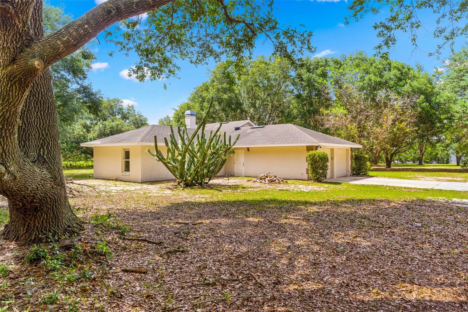 2800 Hammock Groves Road