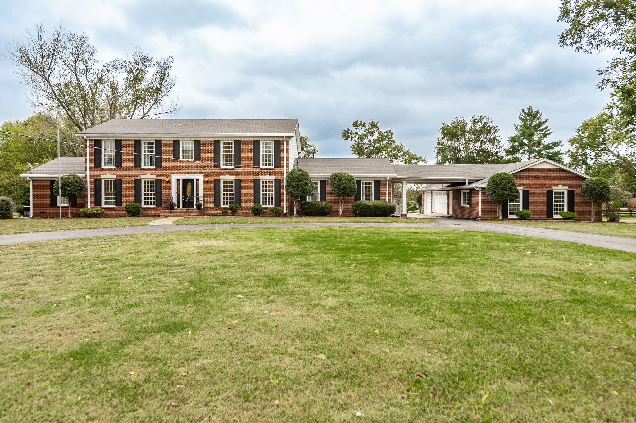 1781 Hickory Trace Dr