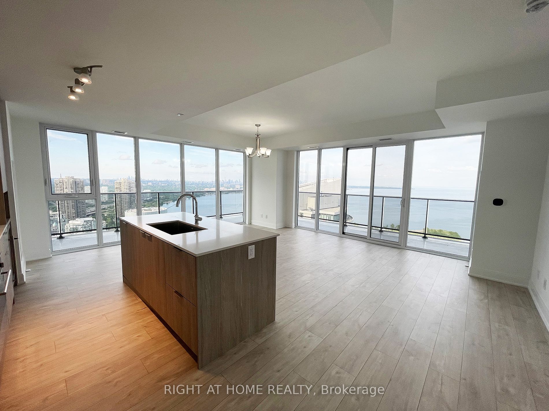 70 Annie Craig Dr 4304