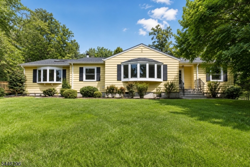 5 Crestview Dr