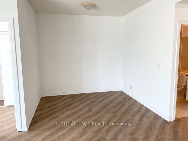 3939 Duke Of York Blvd 802