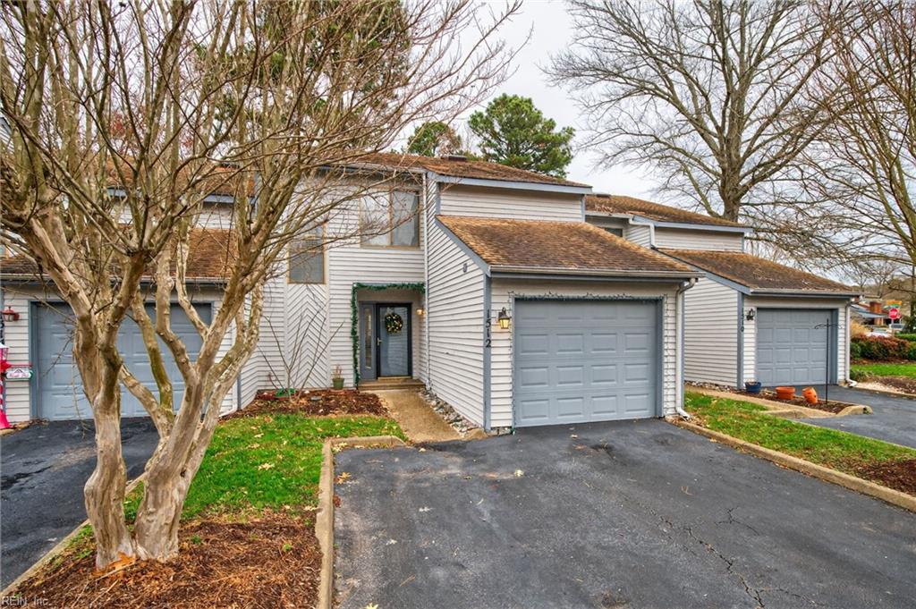 1512 Colonnade Drive