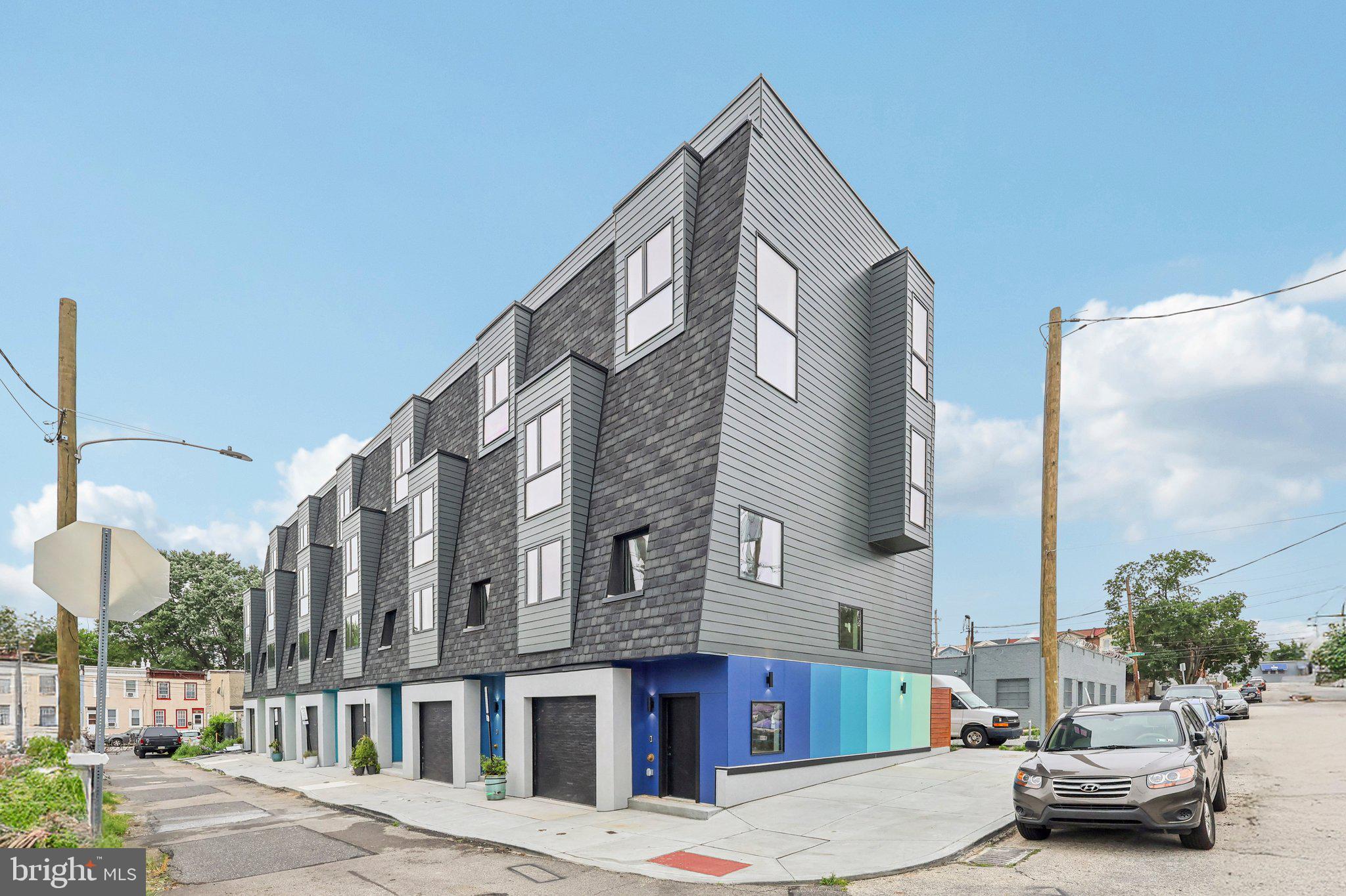 3409 W Lippincott Street