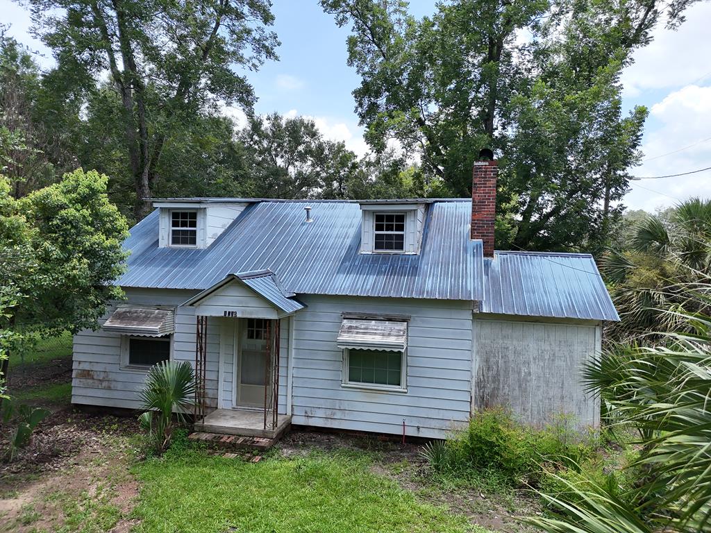 Hidden Gem on N. Stevens St. in Thomasville! This 3BR/1Bath will make someone a wonderful home. Great flooring and nice layout. Fully fenced yard and good outbuilding. Call your favorite agent TODAY for more details!