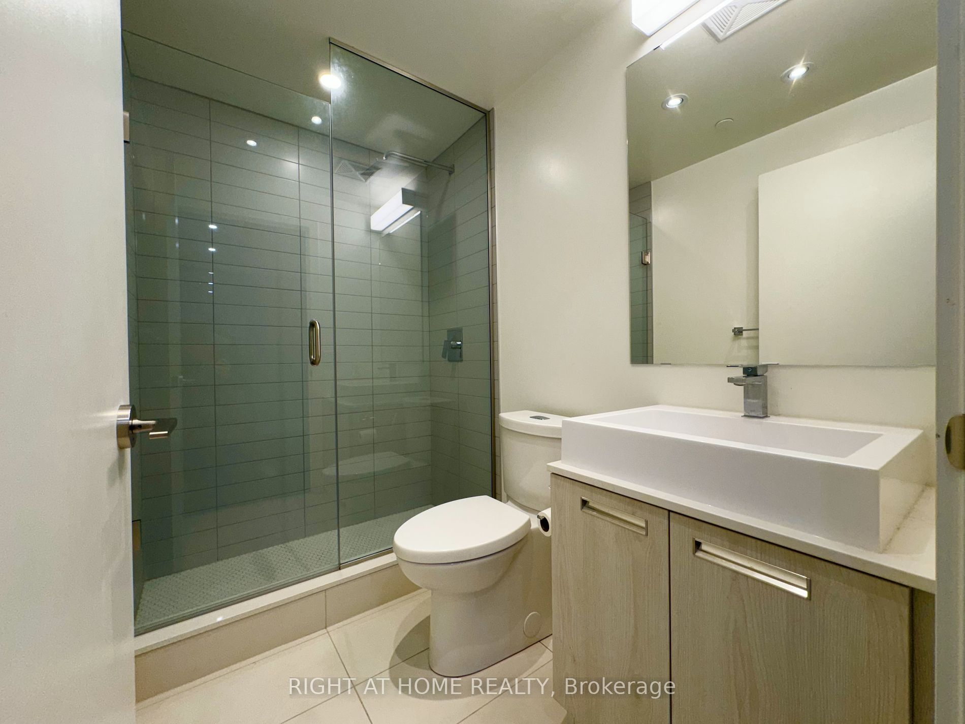 2A Church St St 2206