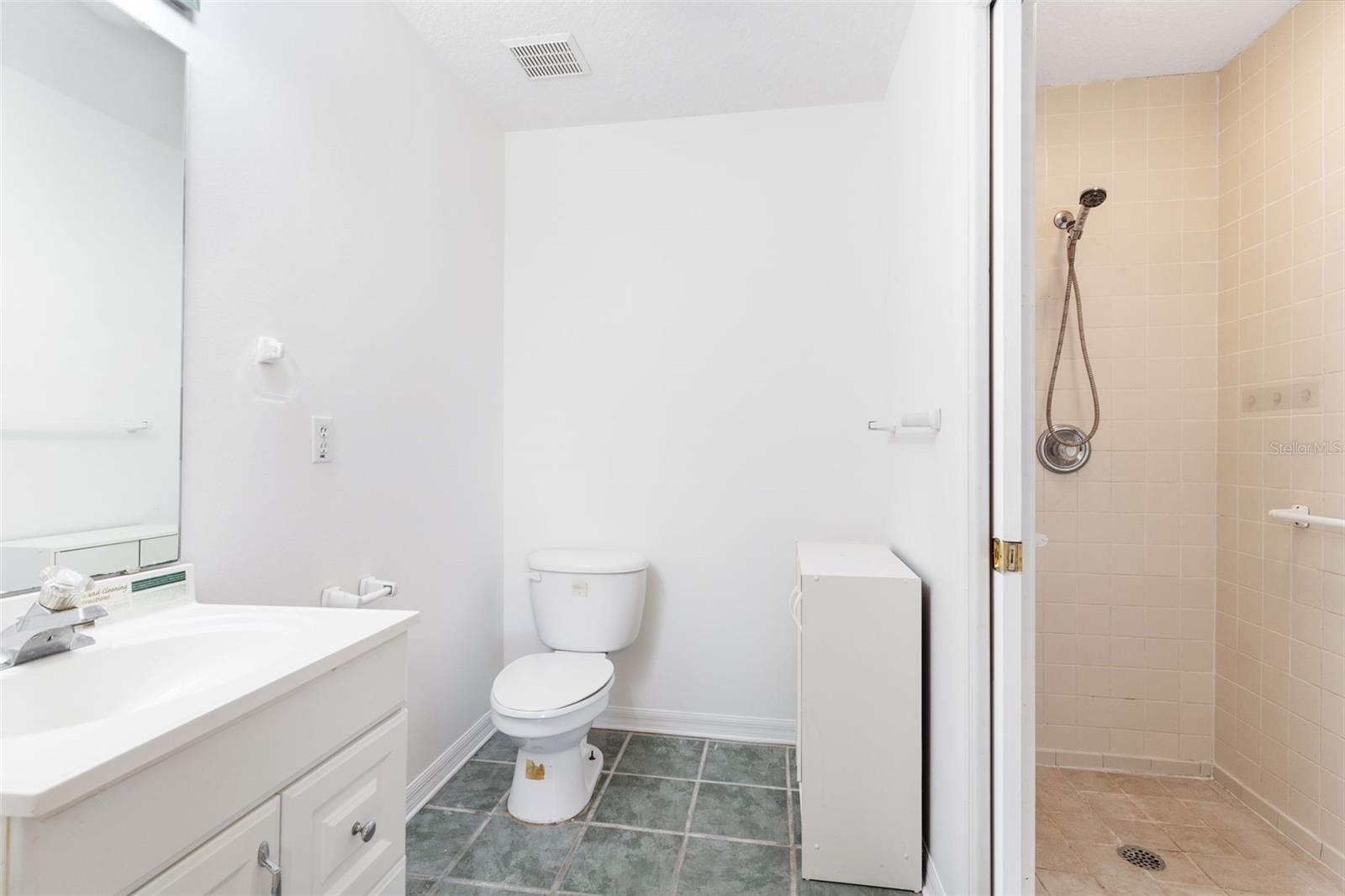 2800 Hammock Groves Road