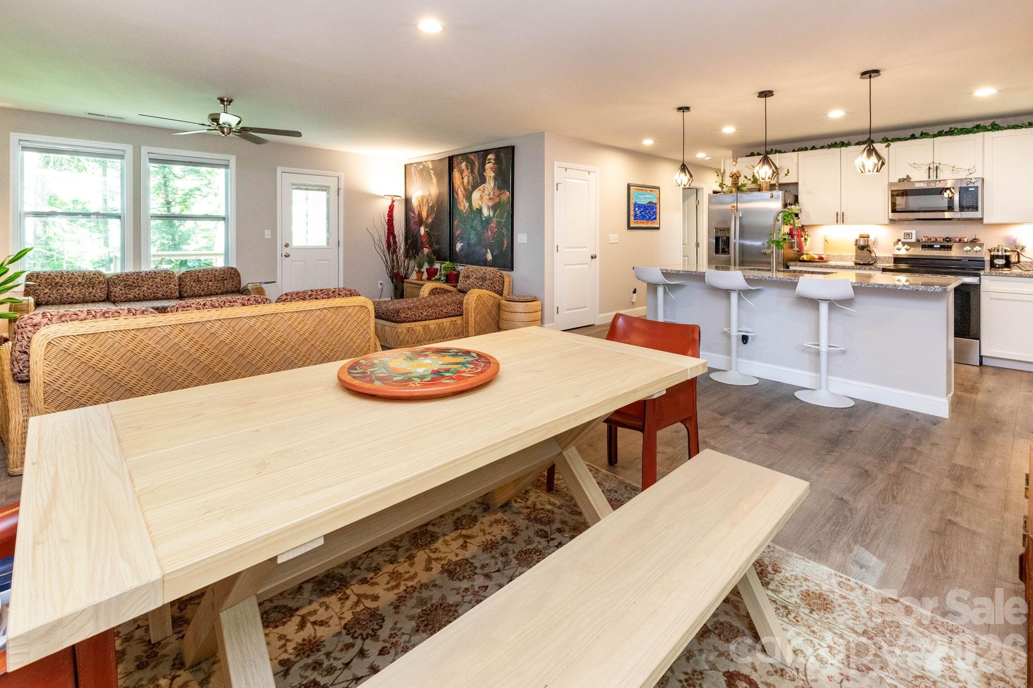 30 Edmond Woods Place