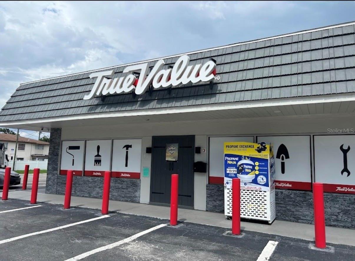 9513 N Nebraska Avenue, Tampa, FL
