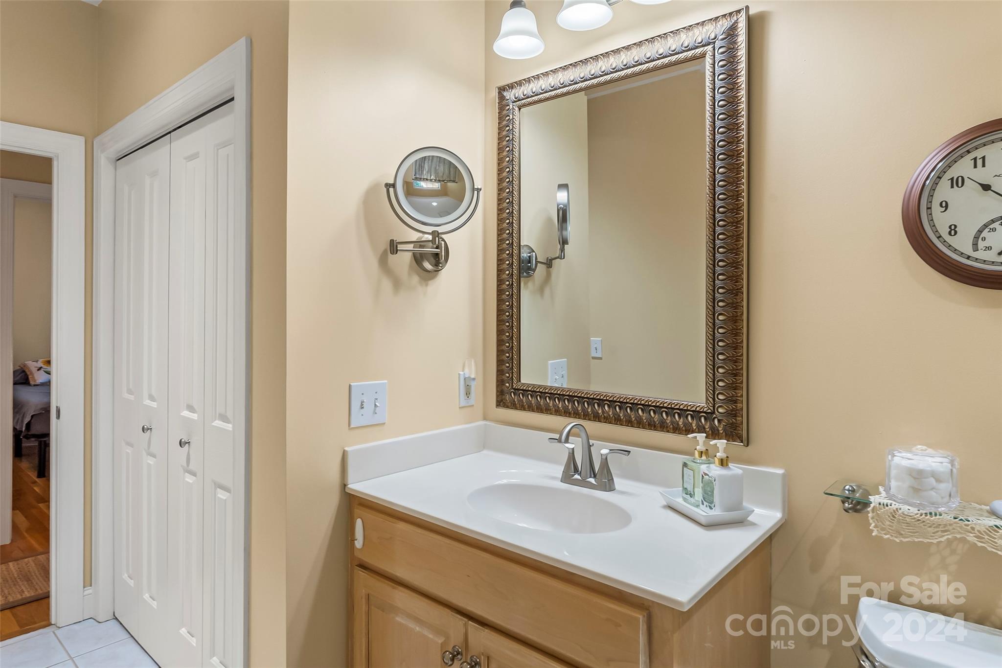 107 Crosscreek Drive