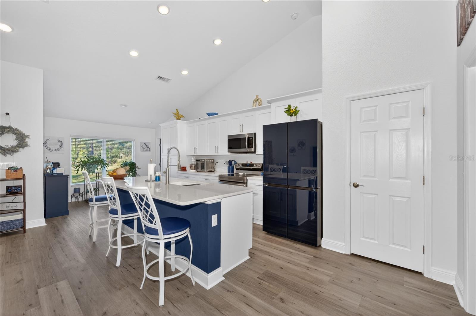 4101 Poinciana Drive