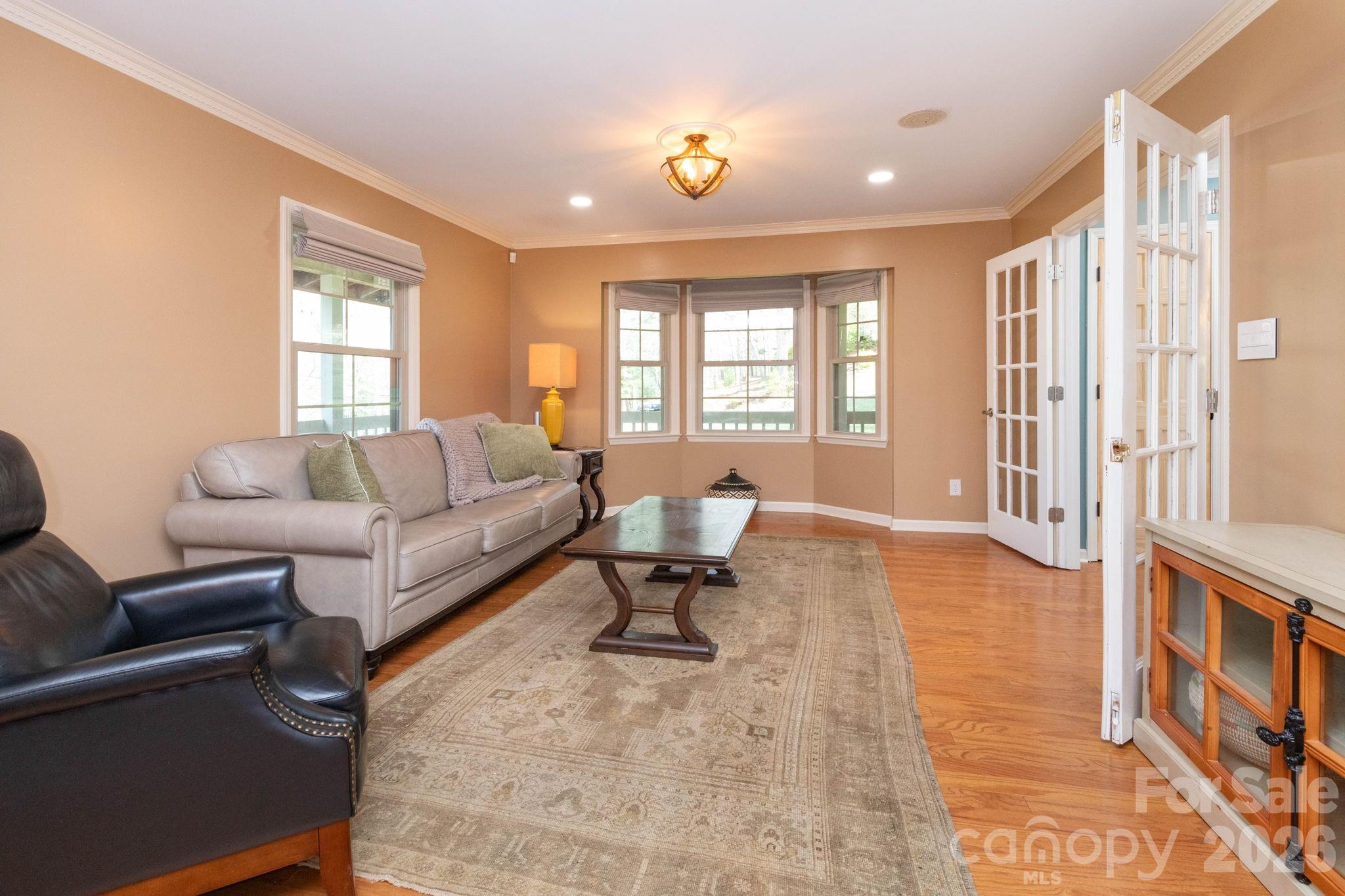 121 Churchill Downs Drive