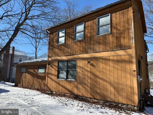 2035 Halfmoon Vly Rd  