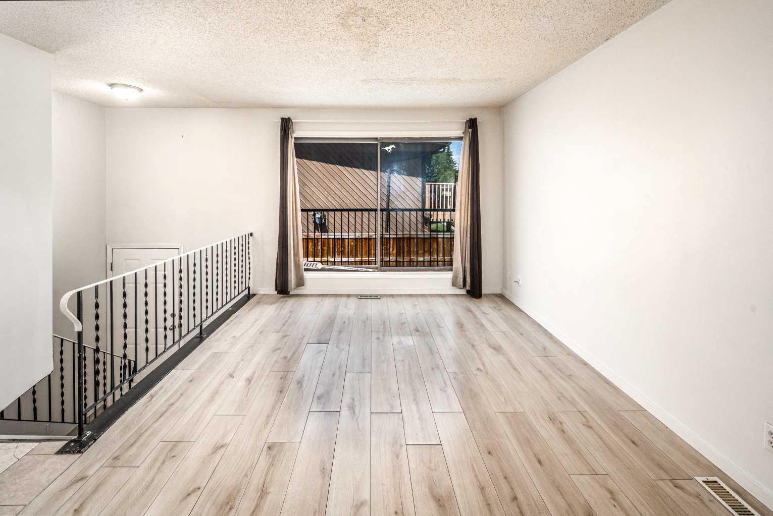 4523 73 Street NW 1-8