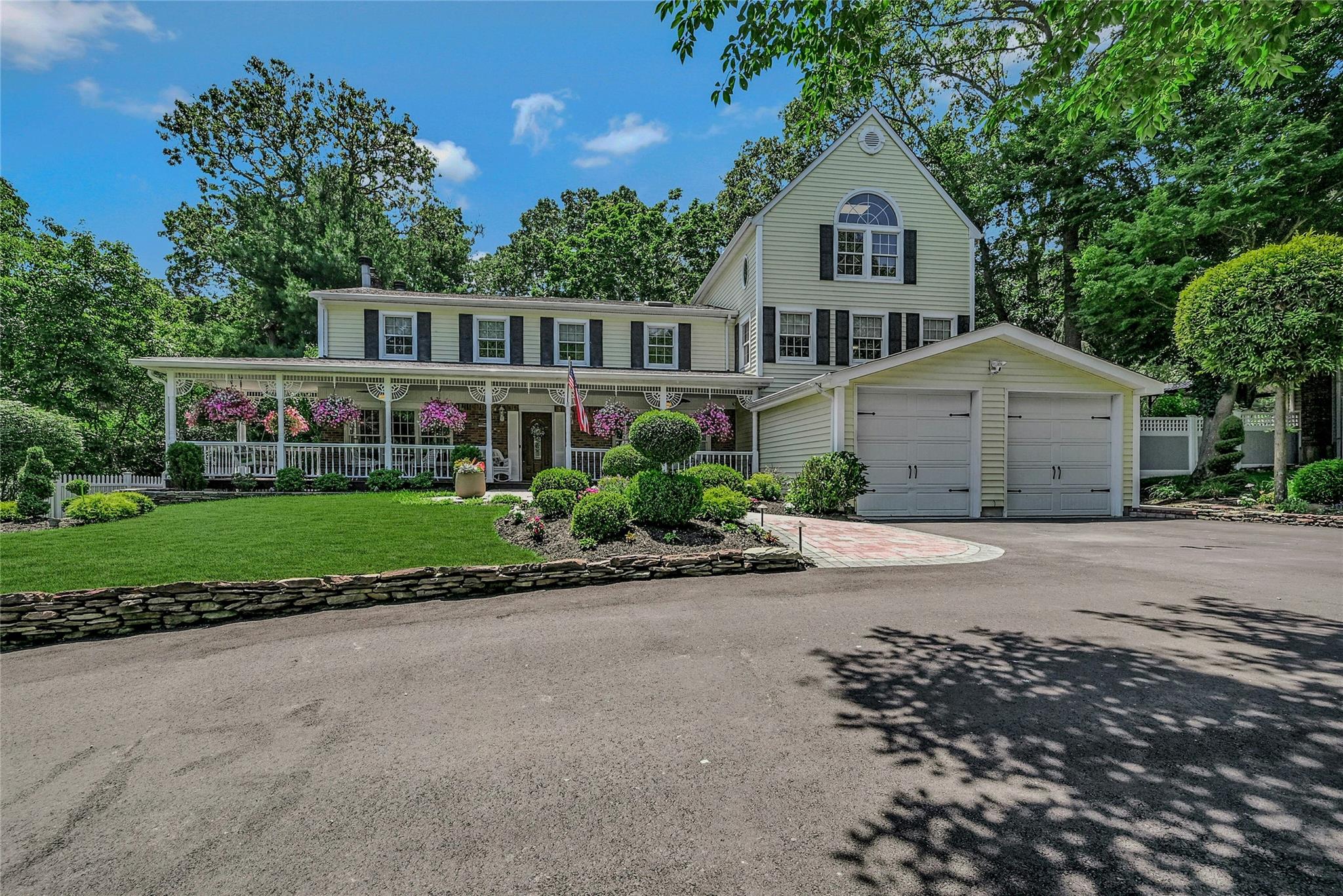712 Brewster Drive