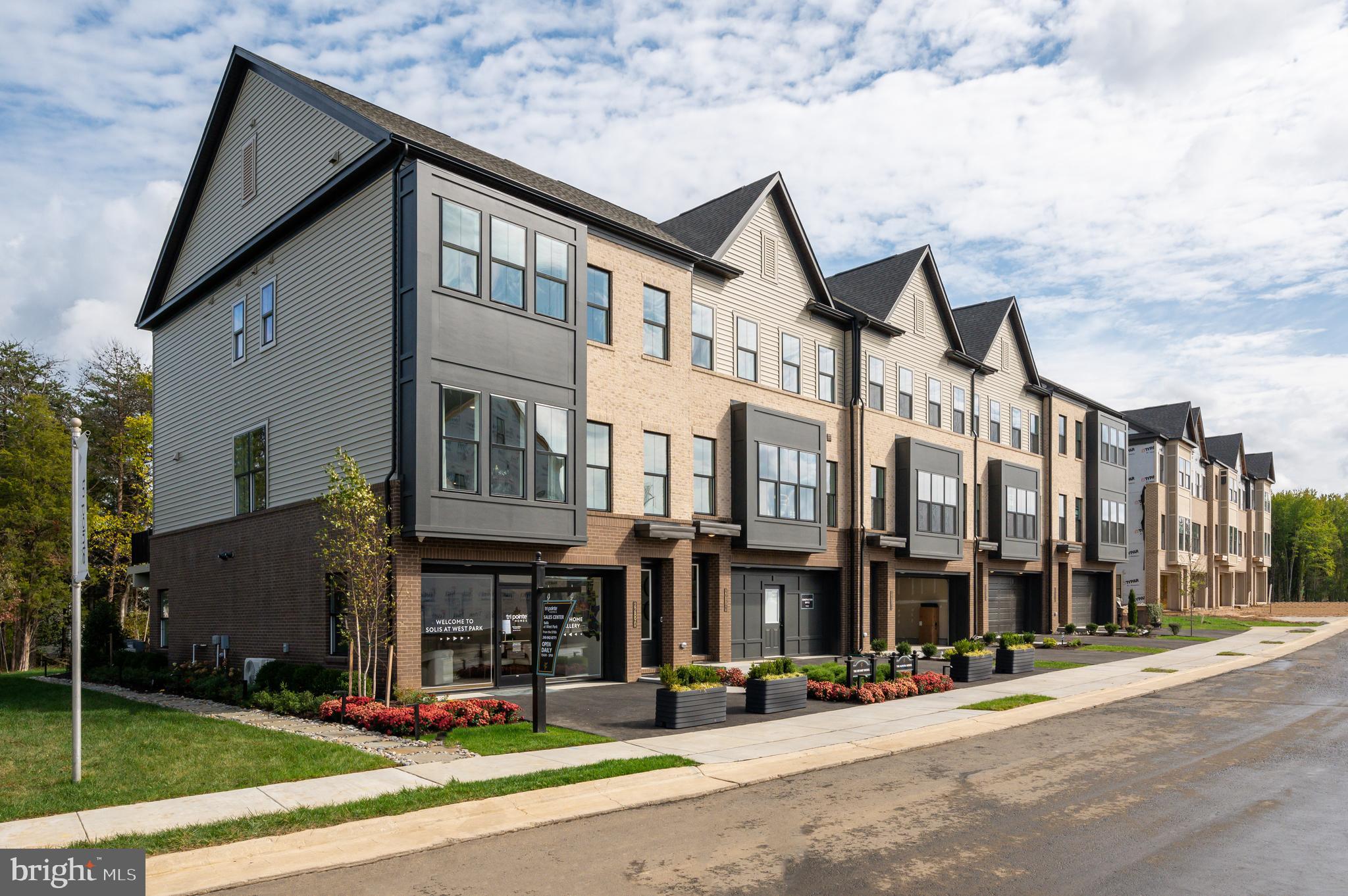 42153 Gilded Stone Terrace