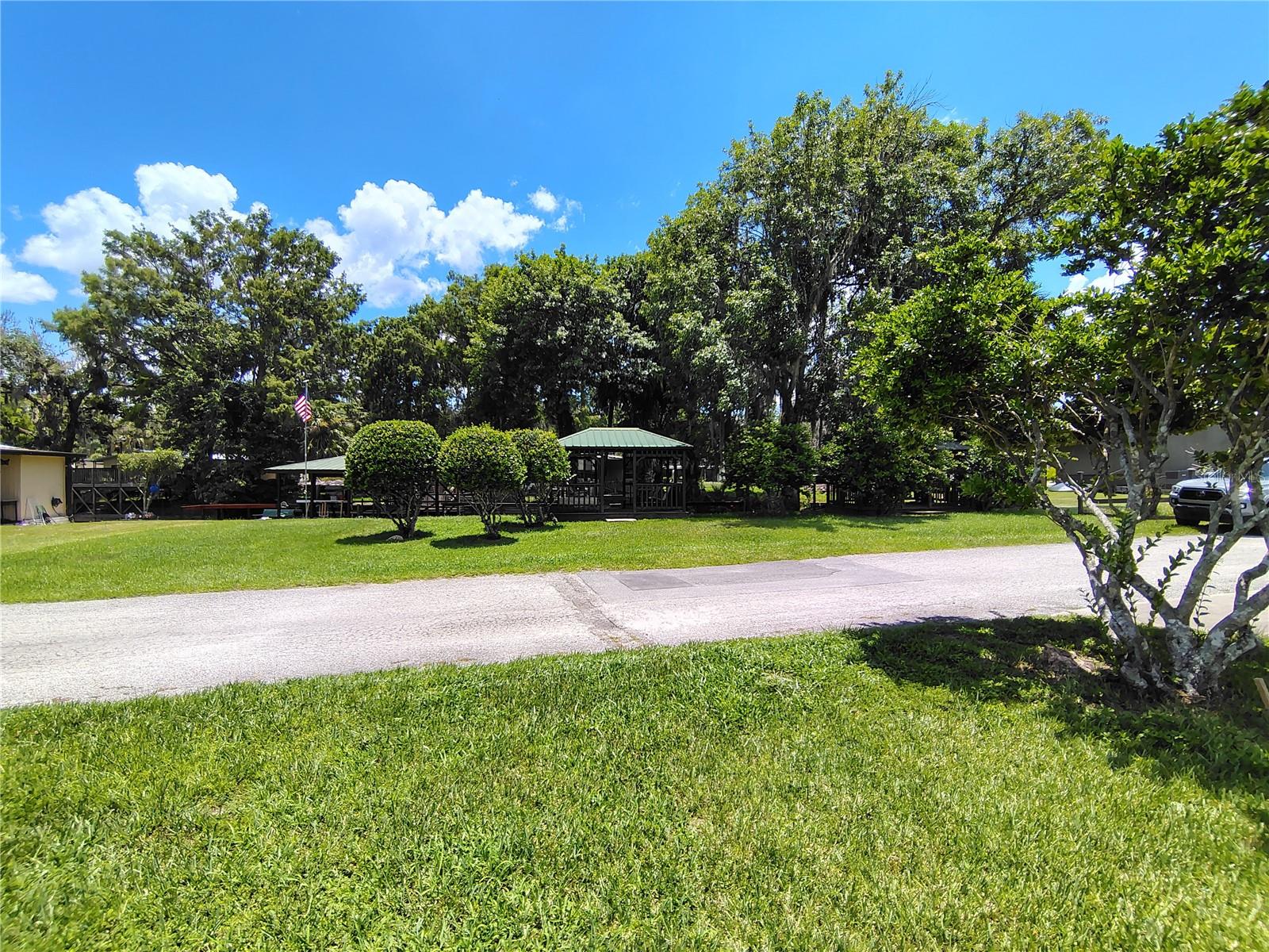 52 Outlet Drive