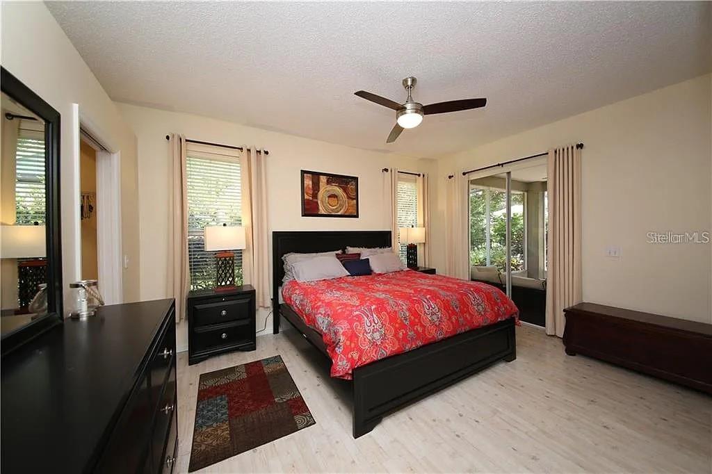 5324 Cottonwood Tree Cir