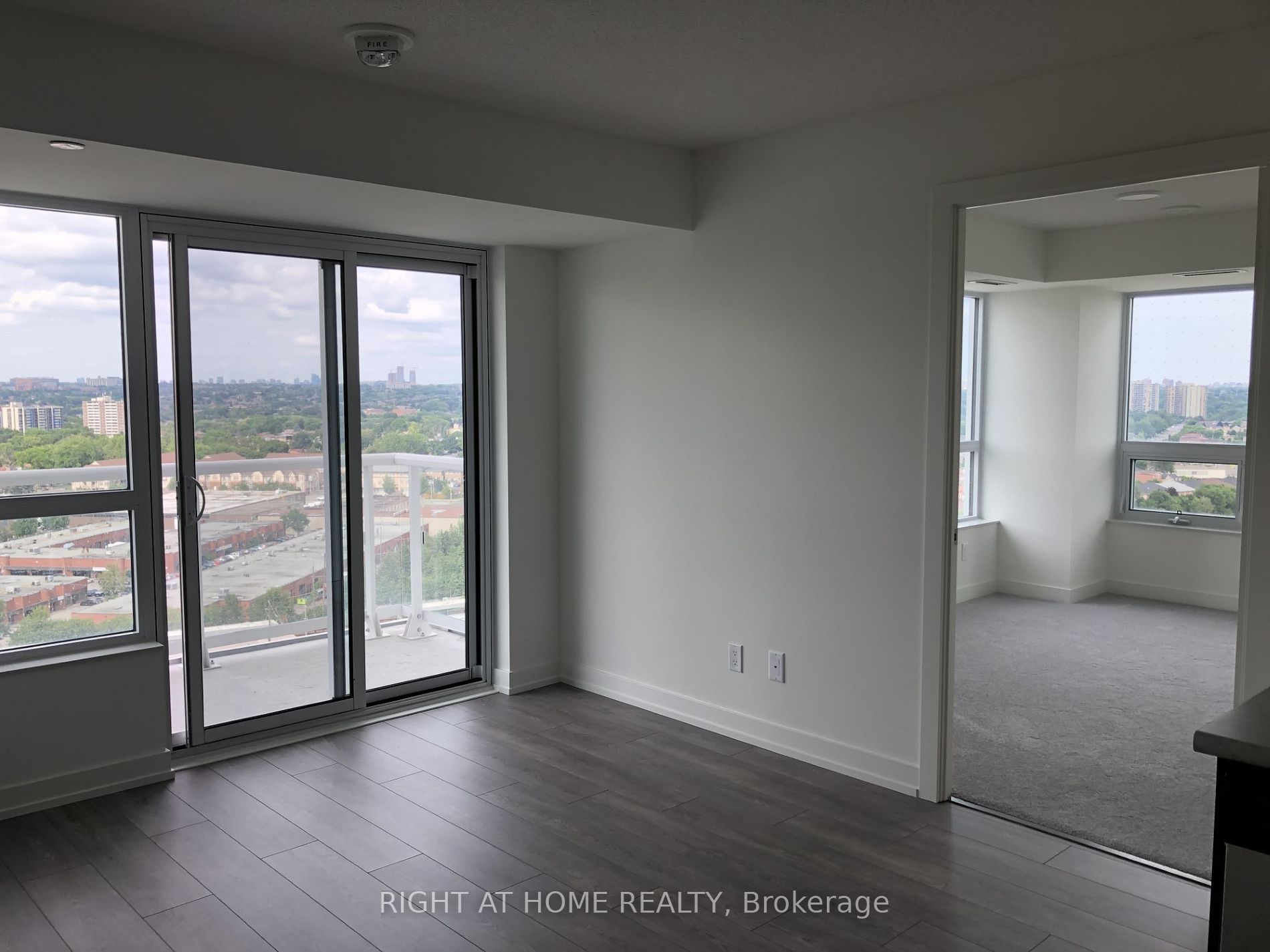 10 Wilby Cres 1801-S