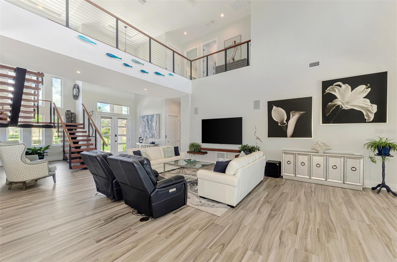 3051 Rivershore Lane