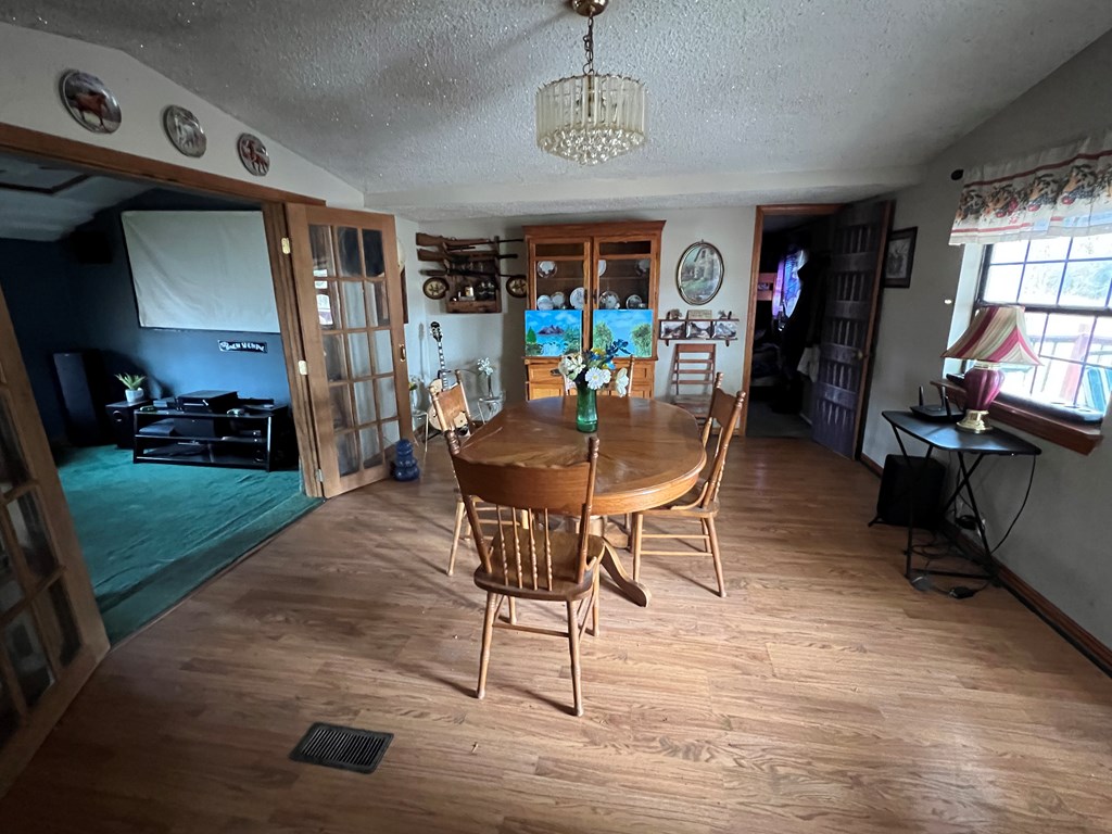 Coffeyville Real Estate 2213B CR 4550 from your friends at Midwest