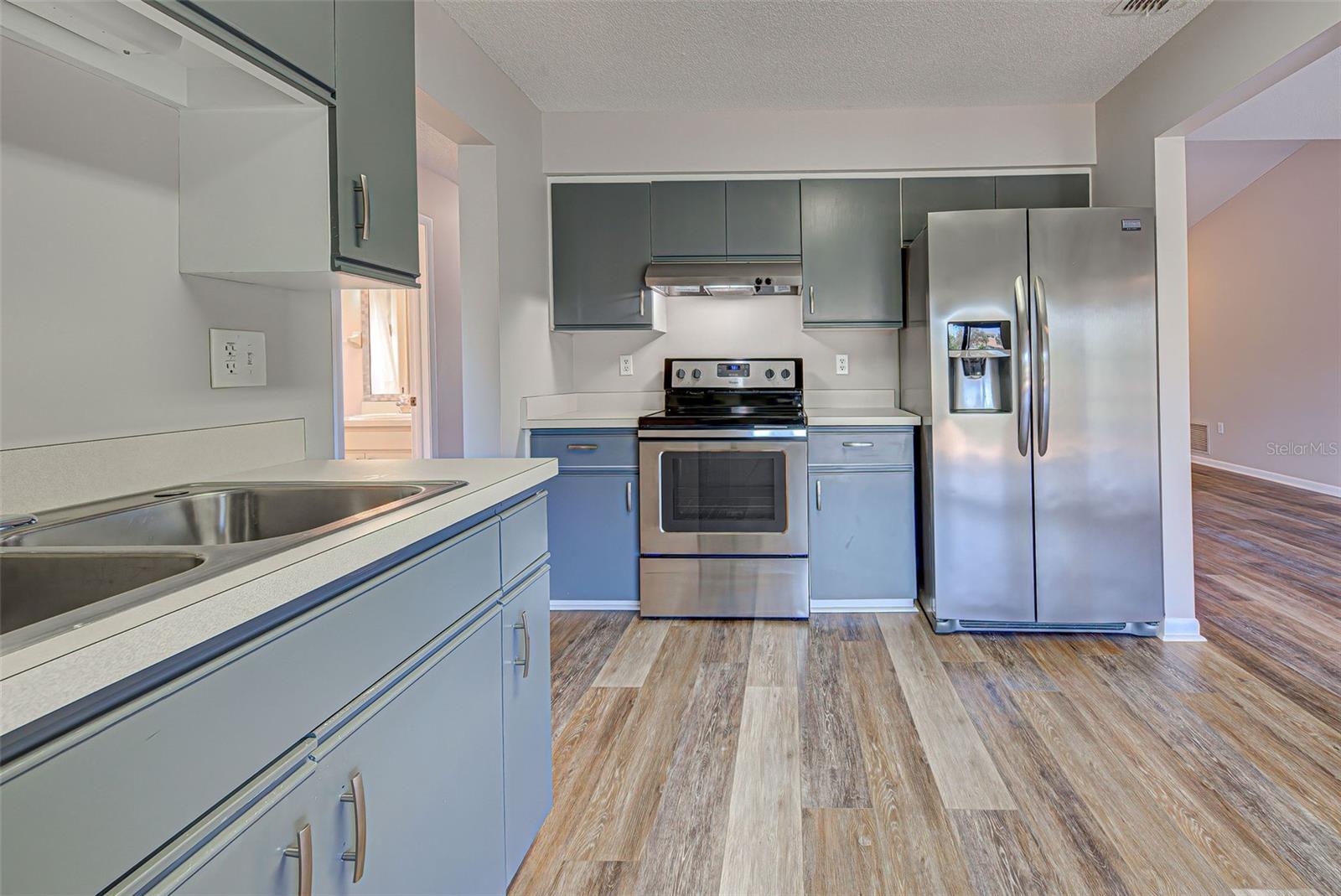 184 Inlets Boulevard 184