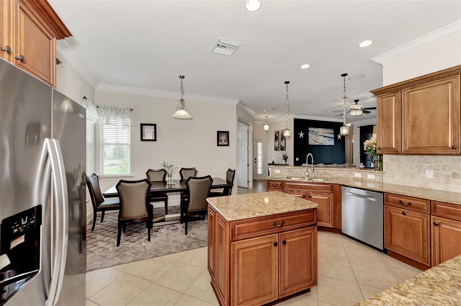 13104 Creekside Lane