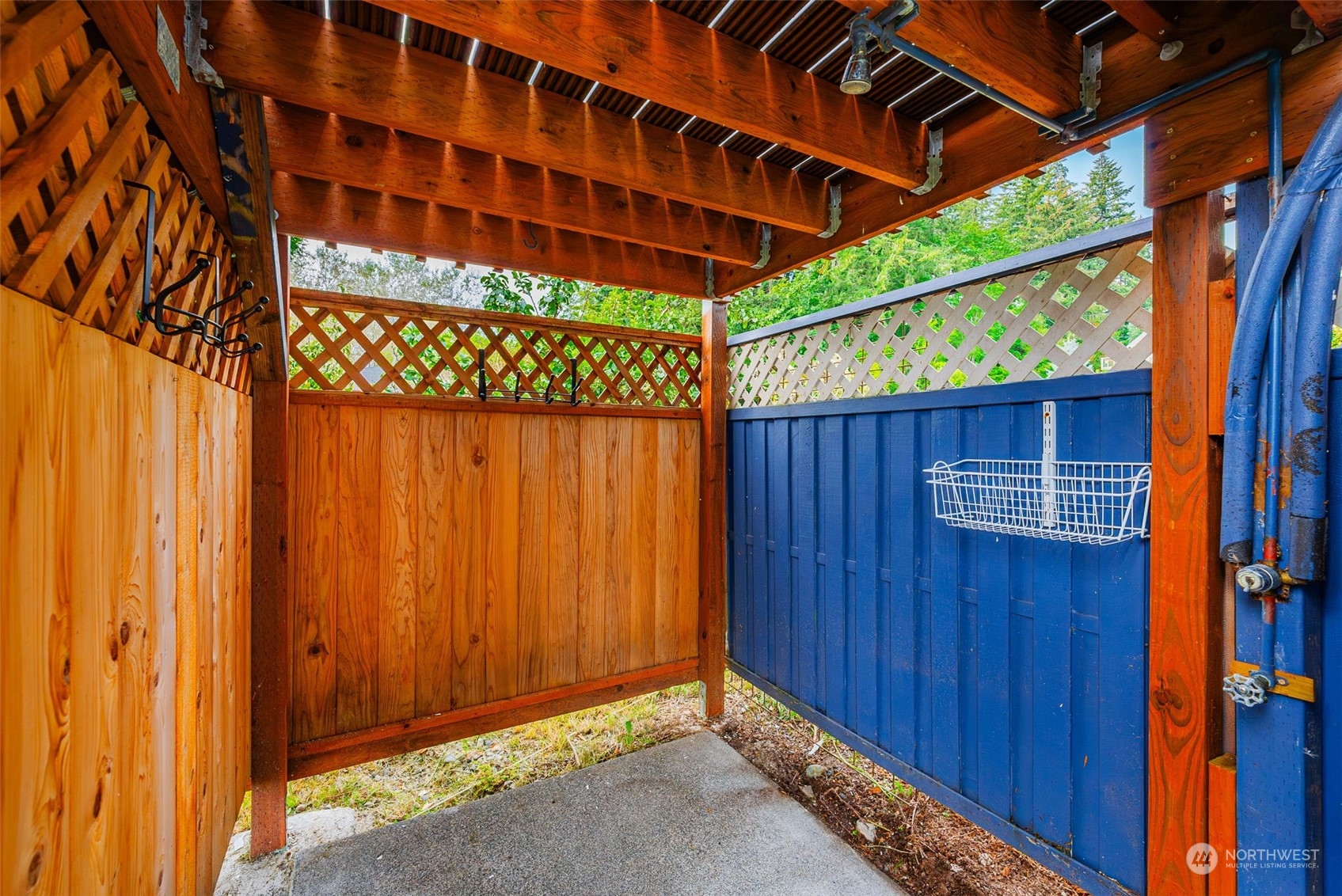 1113 NW Sunlit Lane