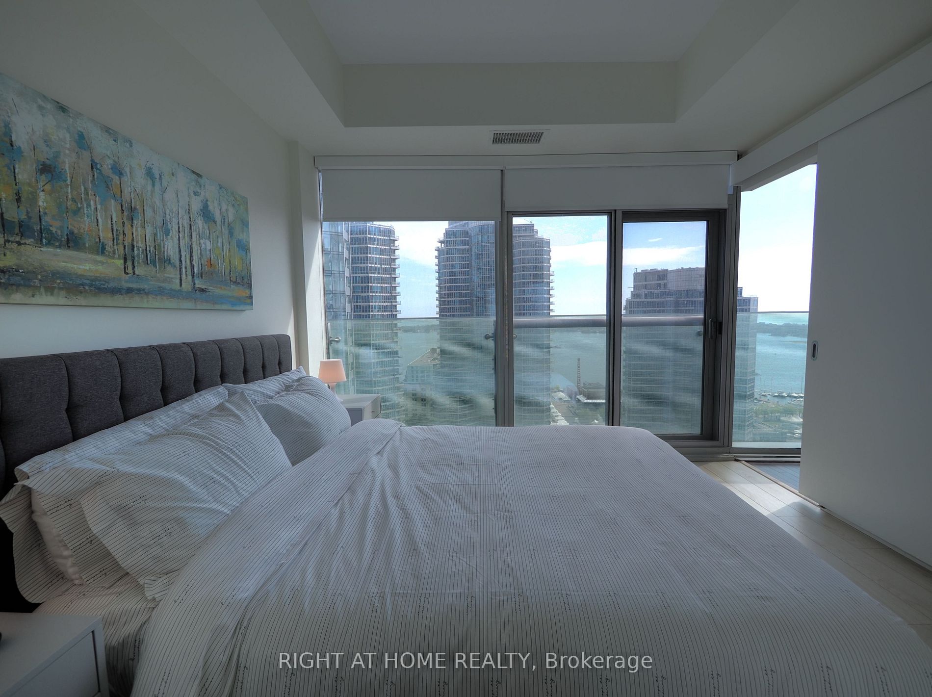 12 York St 2204