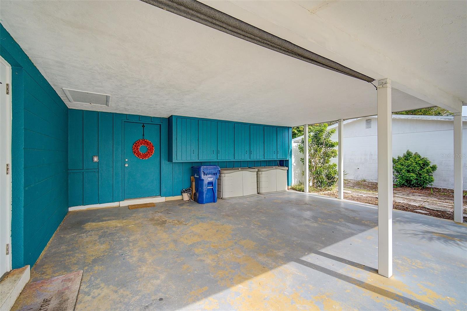 6426 Colonial Drive