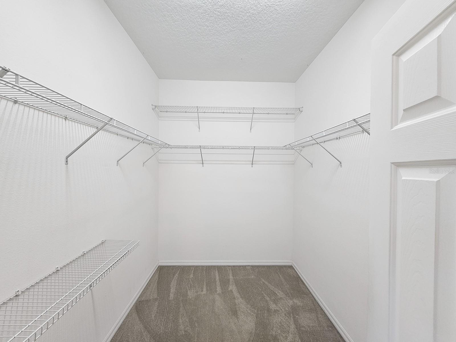 16 Lake Success Drive