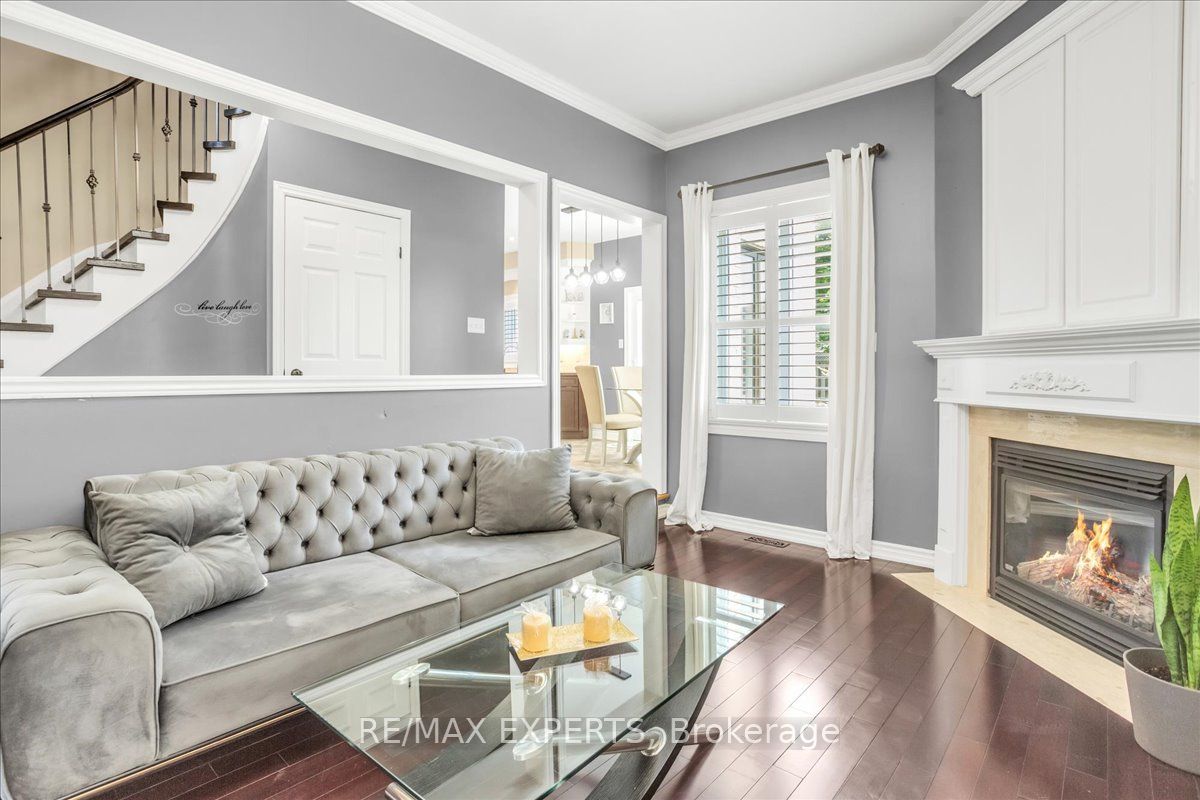 78 Joseph Cres