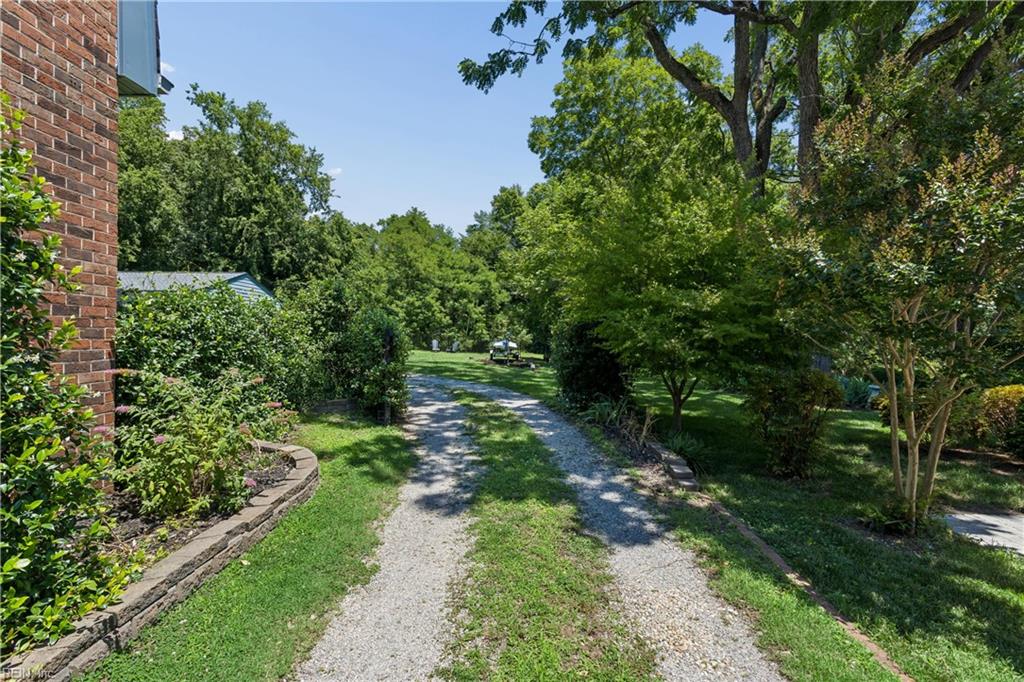 10 Digges Drive