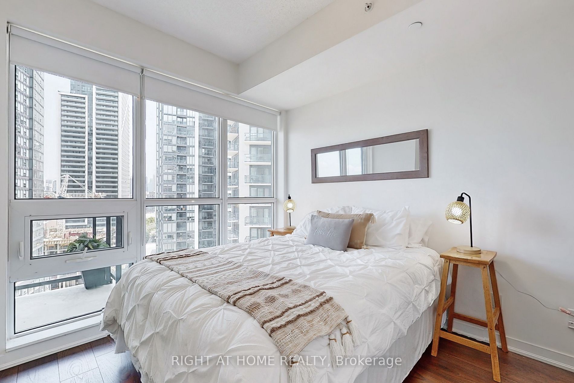 51 East Liberty St 1304