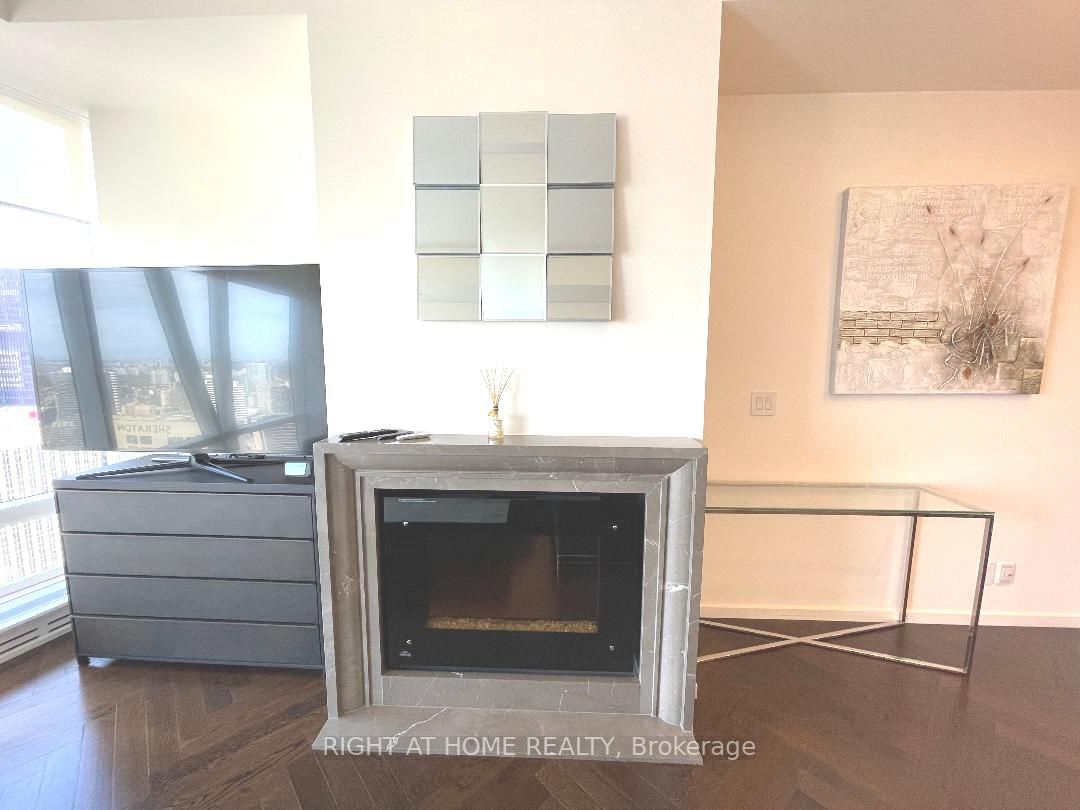 180 University Ave 5607