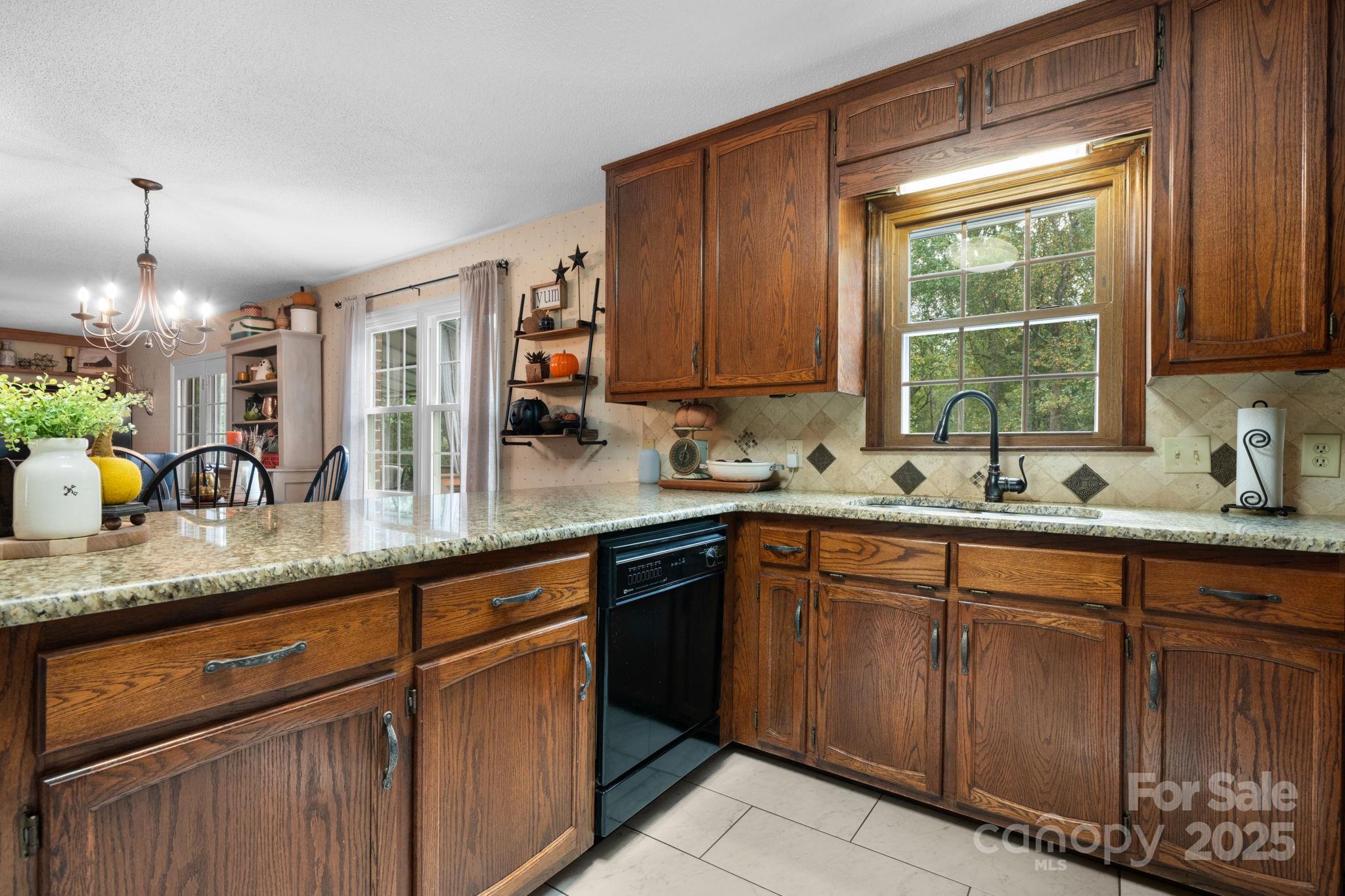 302 Redwood Place