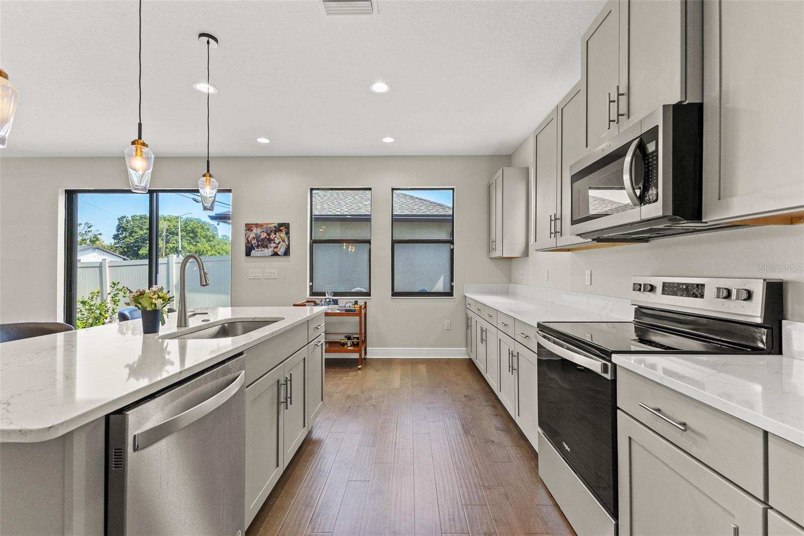 4123 W La Salle Street