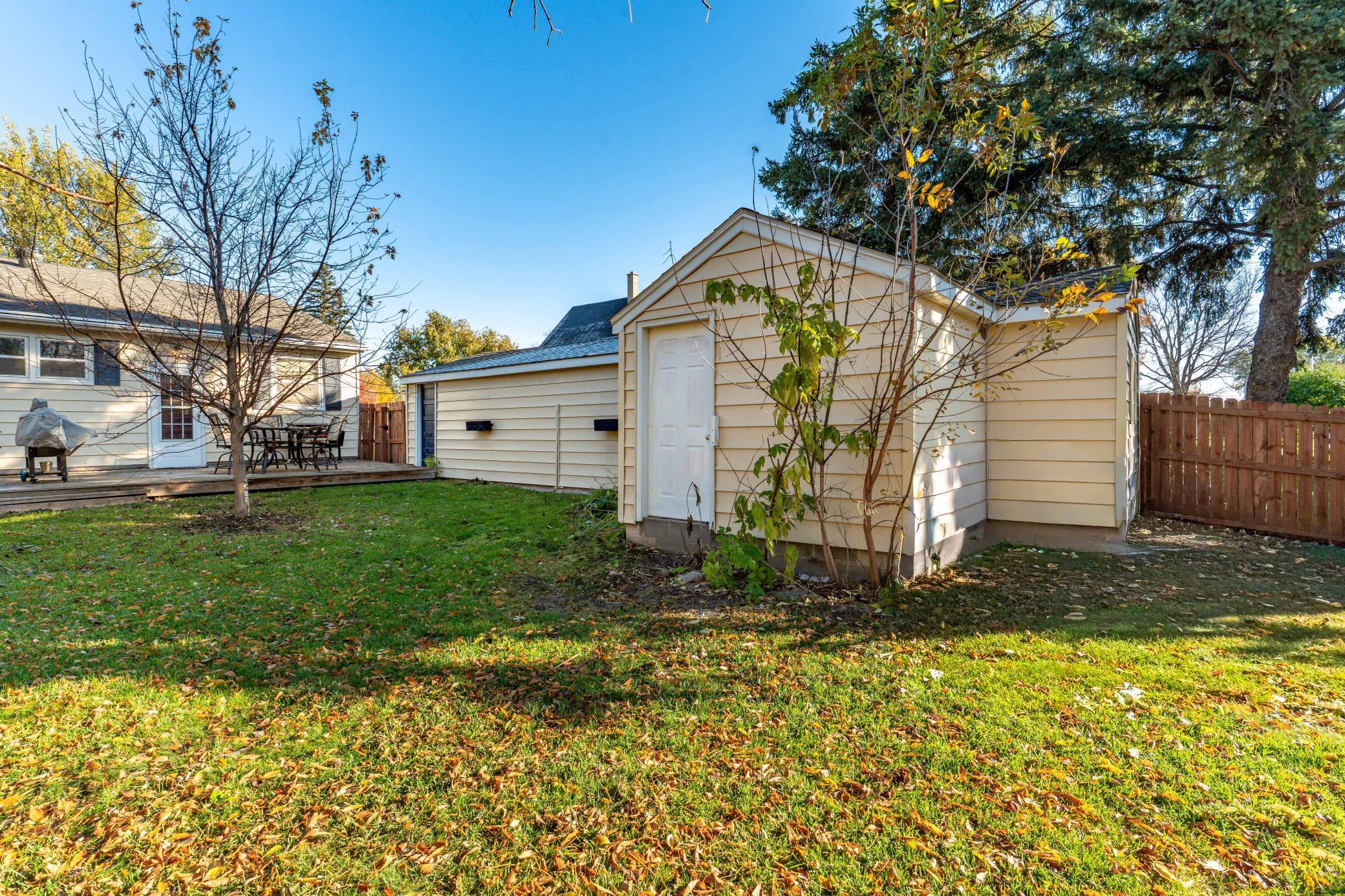 509 W Douglas Avenue