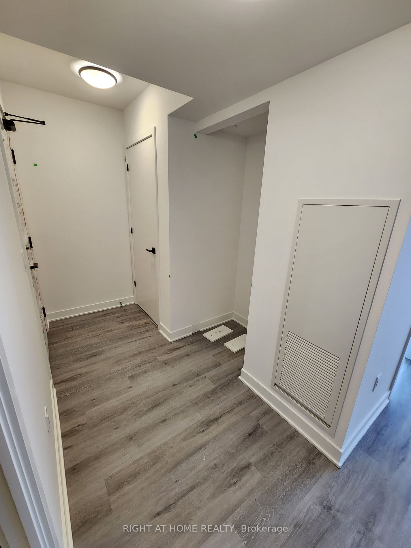 36 Zorra St 421