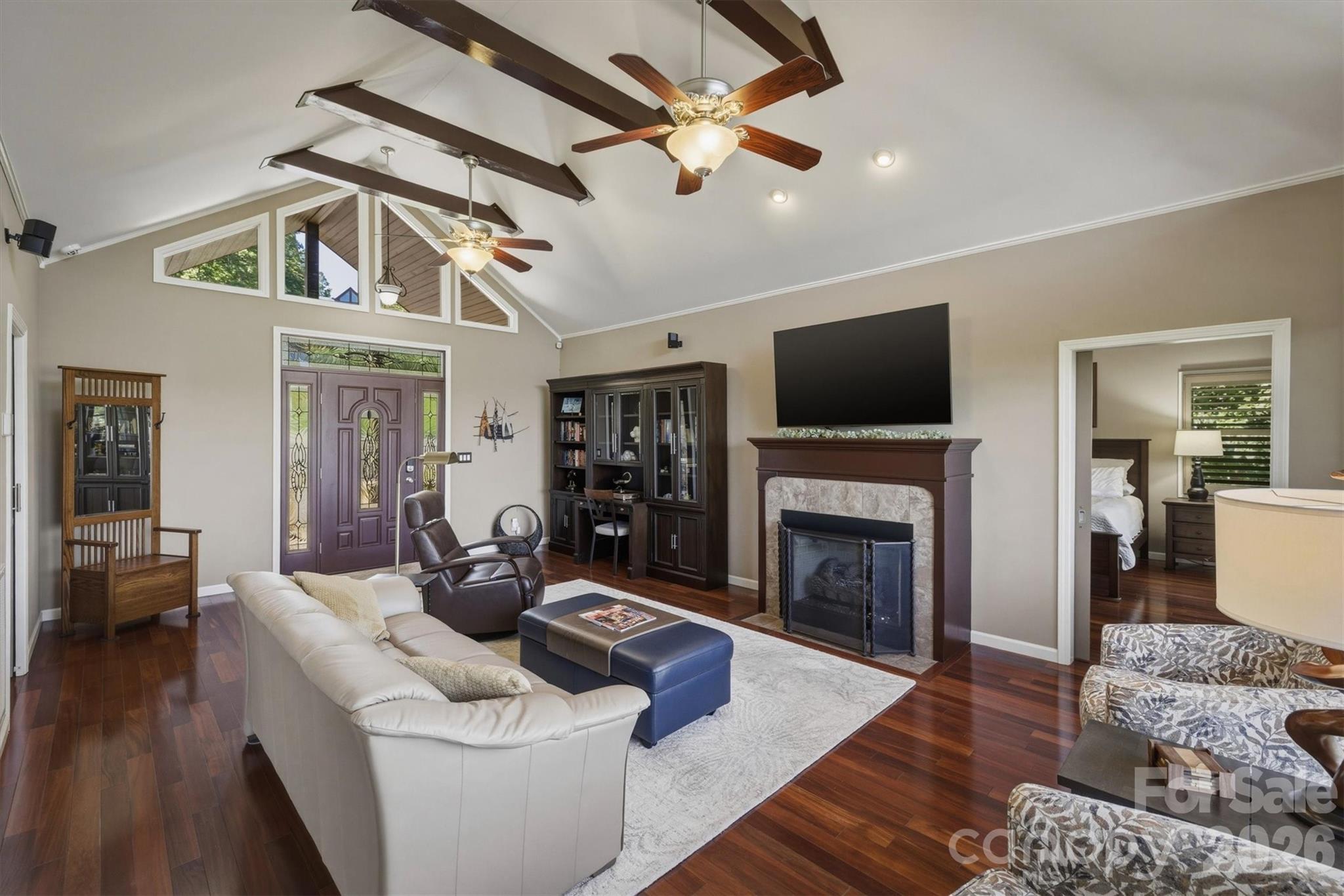 315 Lakeview Trail