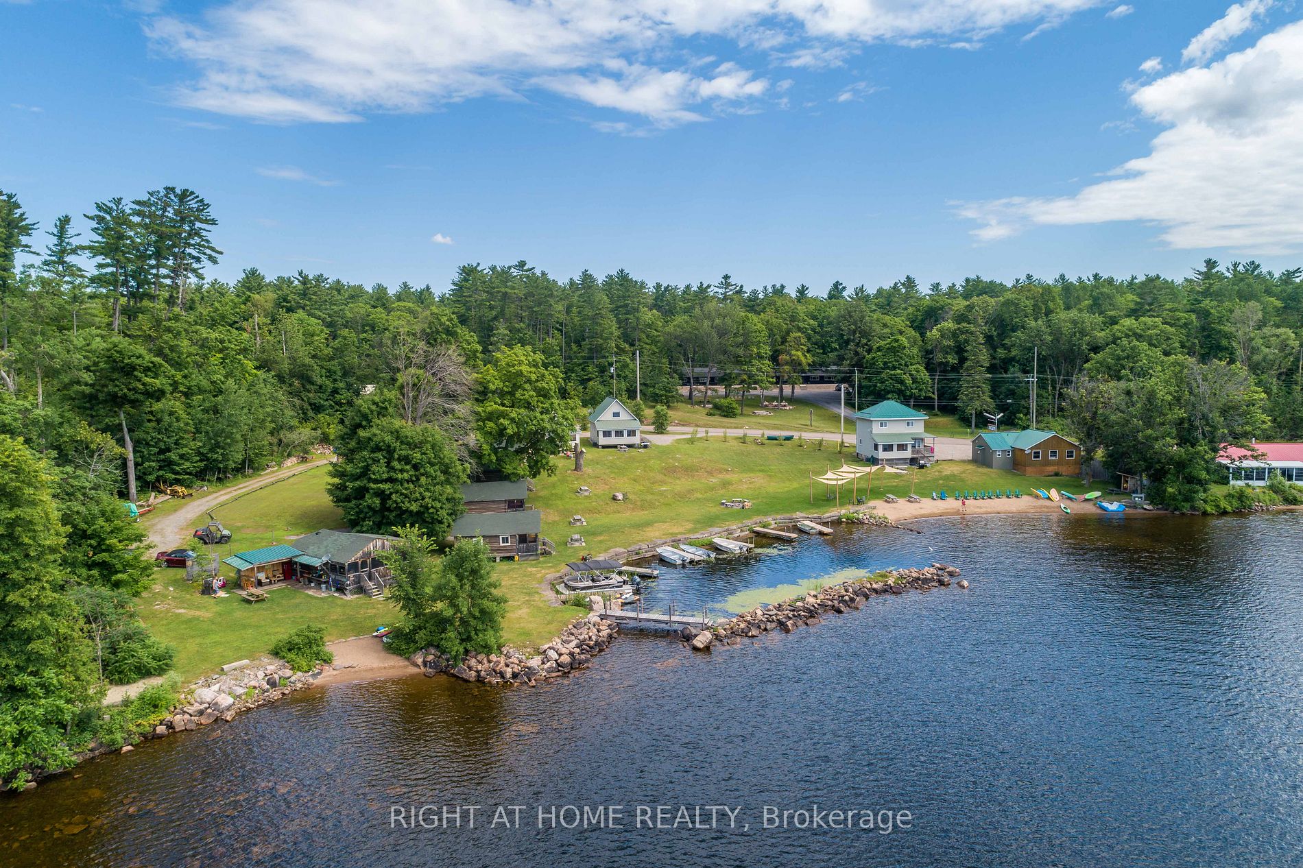 5253 Calabogie Rd