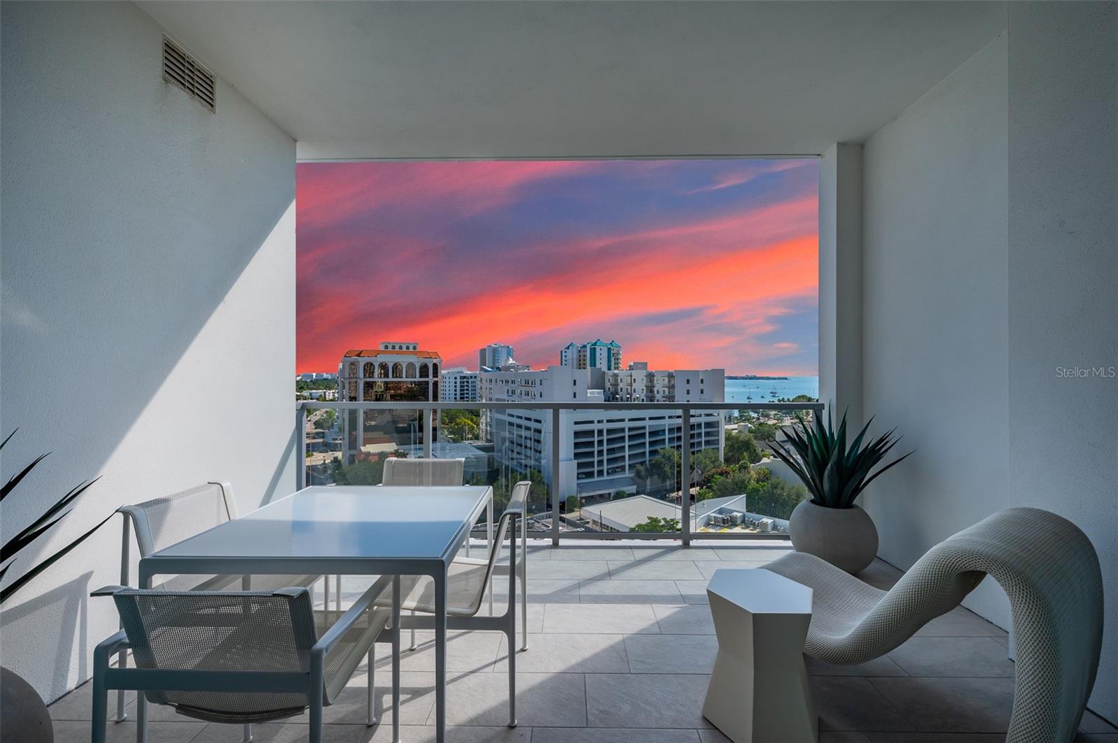 111 S Pineapple Avenue 1013