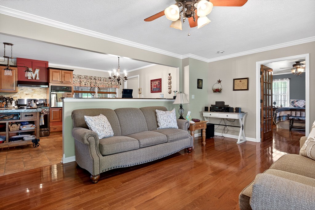 80 Hidden Hollow Ln