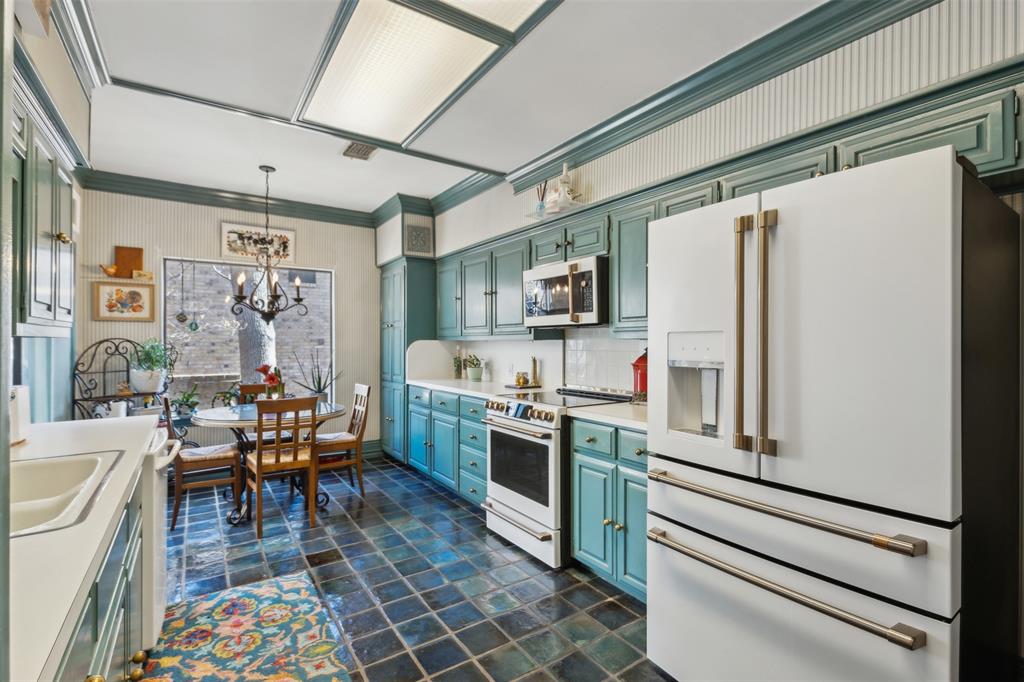 4223 Brook Tree Drive