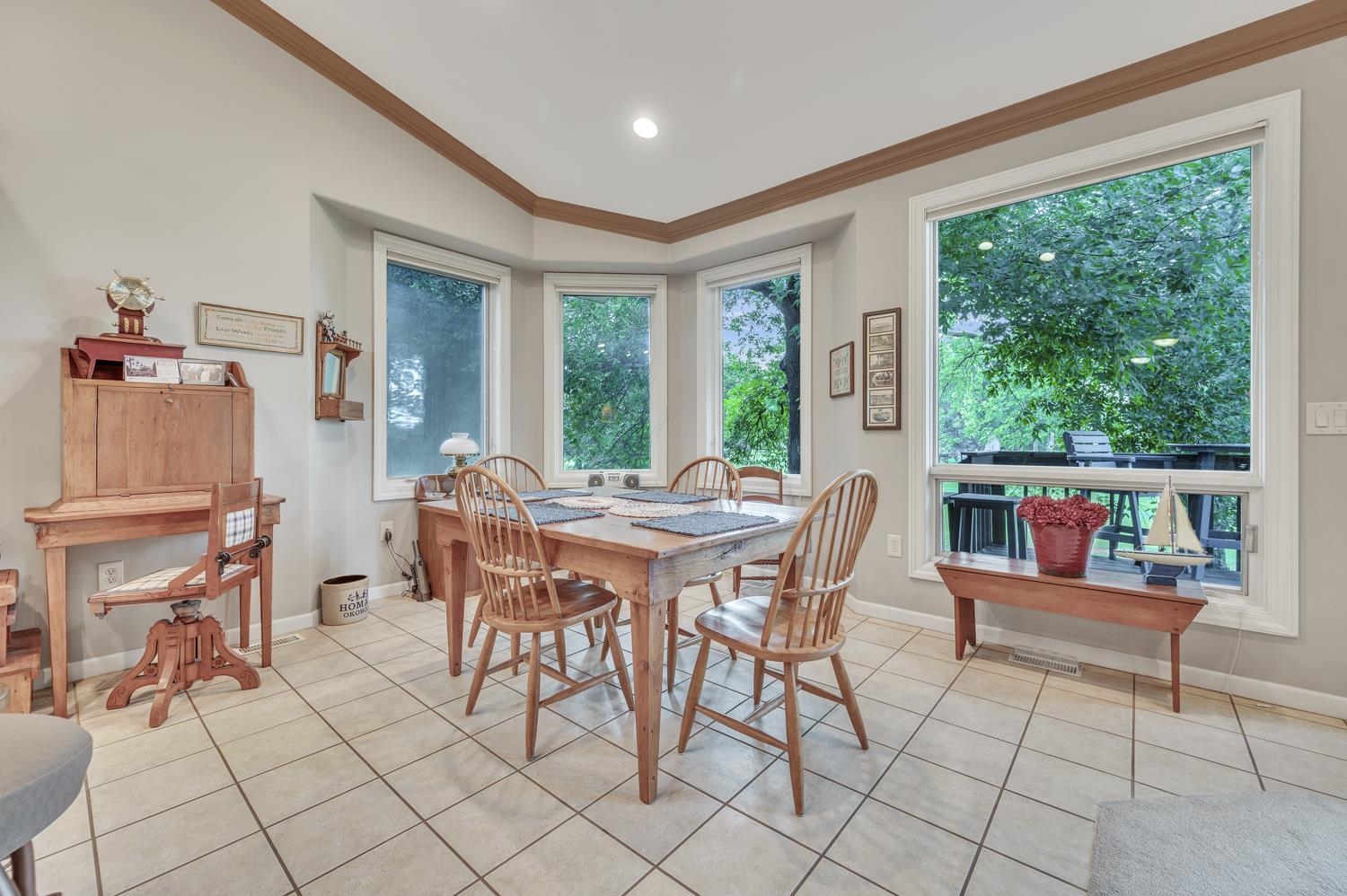 211 Emerald Meadows Drive