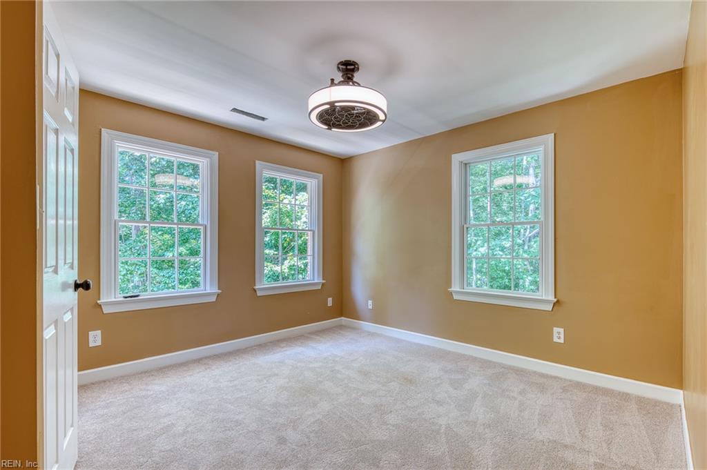 4904 Whitehaven Circle