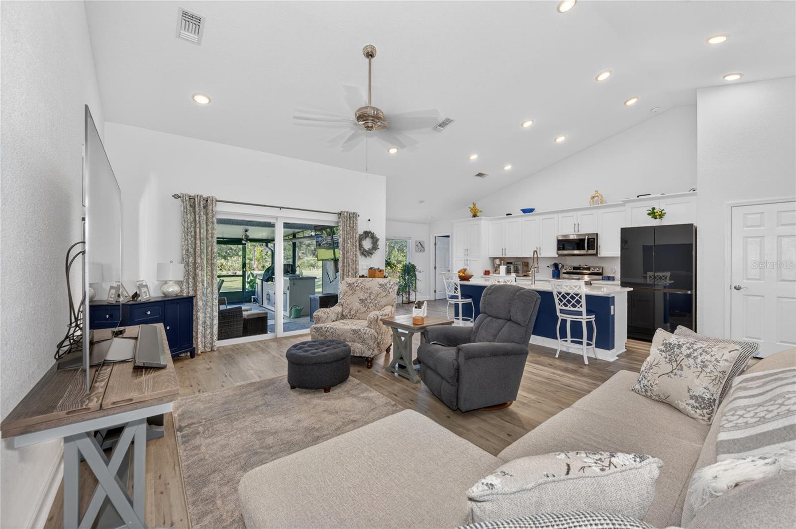 4101 Poinciana Drive