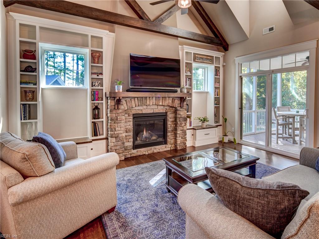113 Commanders Cove