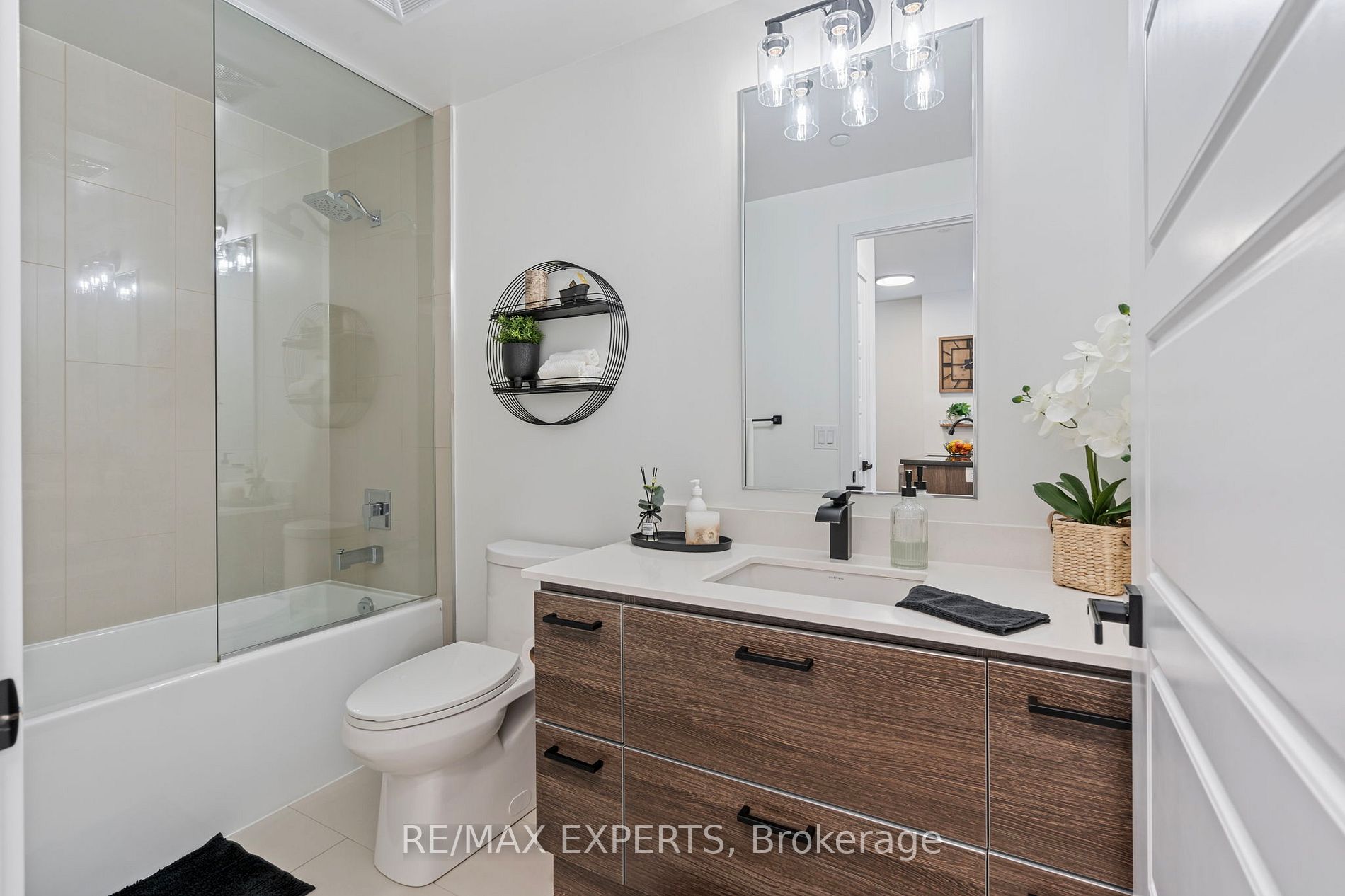 301 Sea Ray Ave C113